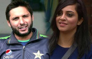Exclusive Bigg Boss 11: Arshi Khan REVEALS Biggest Secret About Pakistani Cricketer Shahid Afridi!