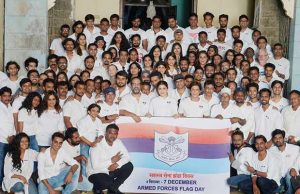 Shah Rukh Khan And Team Stand In Support Of The Armed Forces