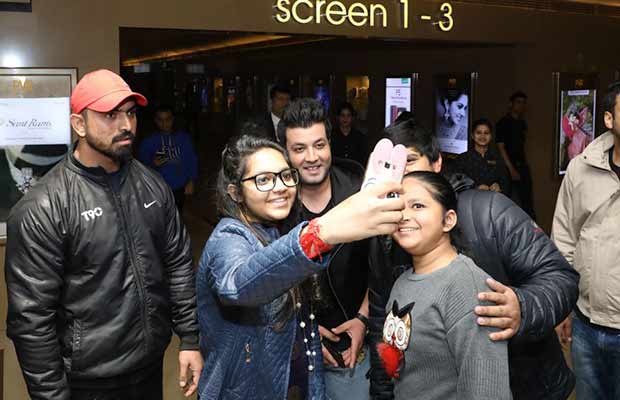 Varun Sharma AKA Choocha Visits Theaters After Fukrey Returns Success To See Live Reactions!
