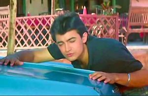 Aamir Khan Celebrates Valentine's Day By Listening To Pehla Nasha!