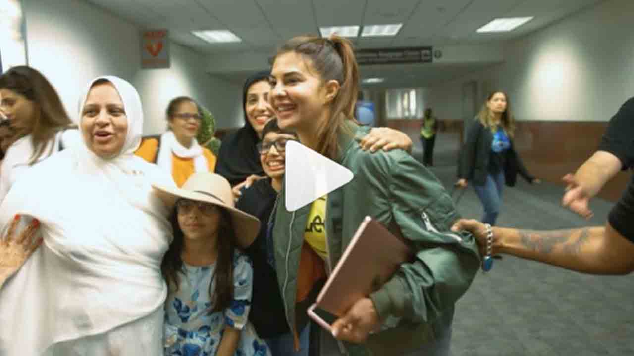 Jacqueline Fernandez Witnesses A Huge Fan Frenzy At Atlanta Airport