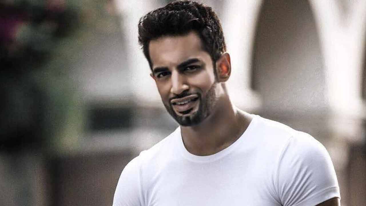 Upen Patel Plays For A Charity In Saudi