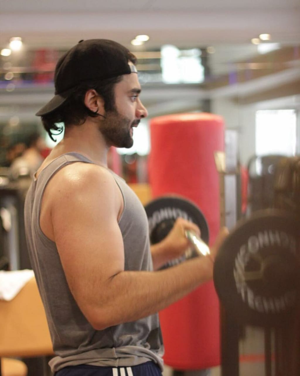 jackky bhagnani