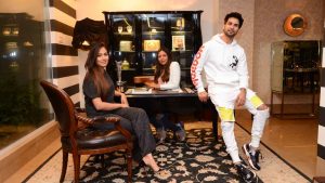 Shahid Kapoor And Wife Mira Kapoor Had Fun As They Visit Gauri Khan Store!