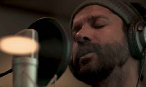 Sweating It Out For 'Toofan', Farhan Akhtar Seen Pushing His Limits In A Video!
