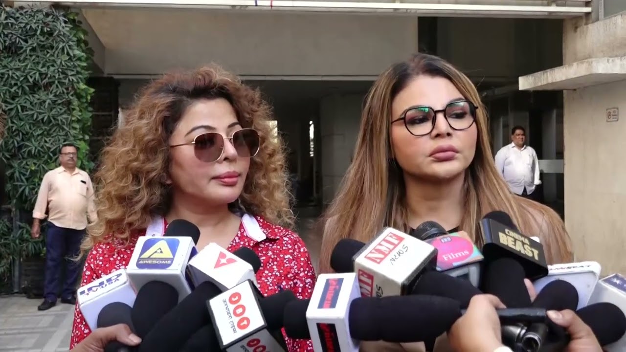 Videos : Rakhi Sawant Spotted At Andheri